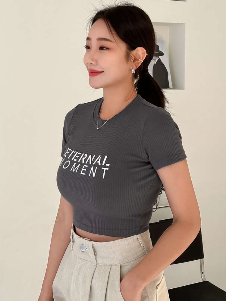 Letter Graphic Crop Tee