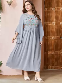 Al Najma 大碼花卉刺繡荷葉袖洋裝