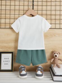SHEIN 男嬰字母圖案T恤和圖案印花短褲 - 綠色 - 查看 2