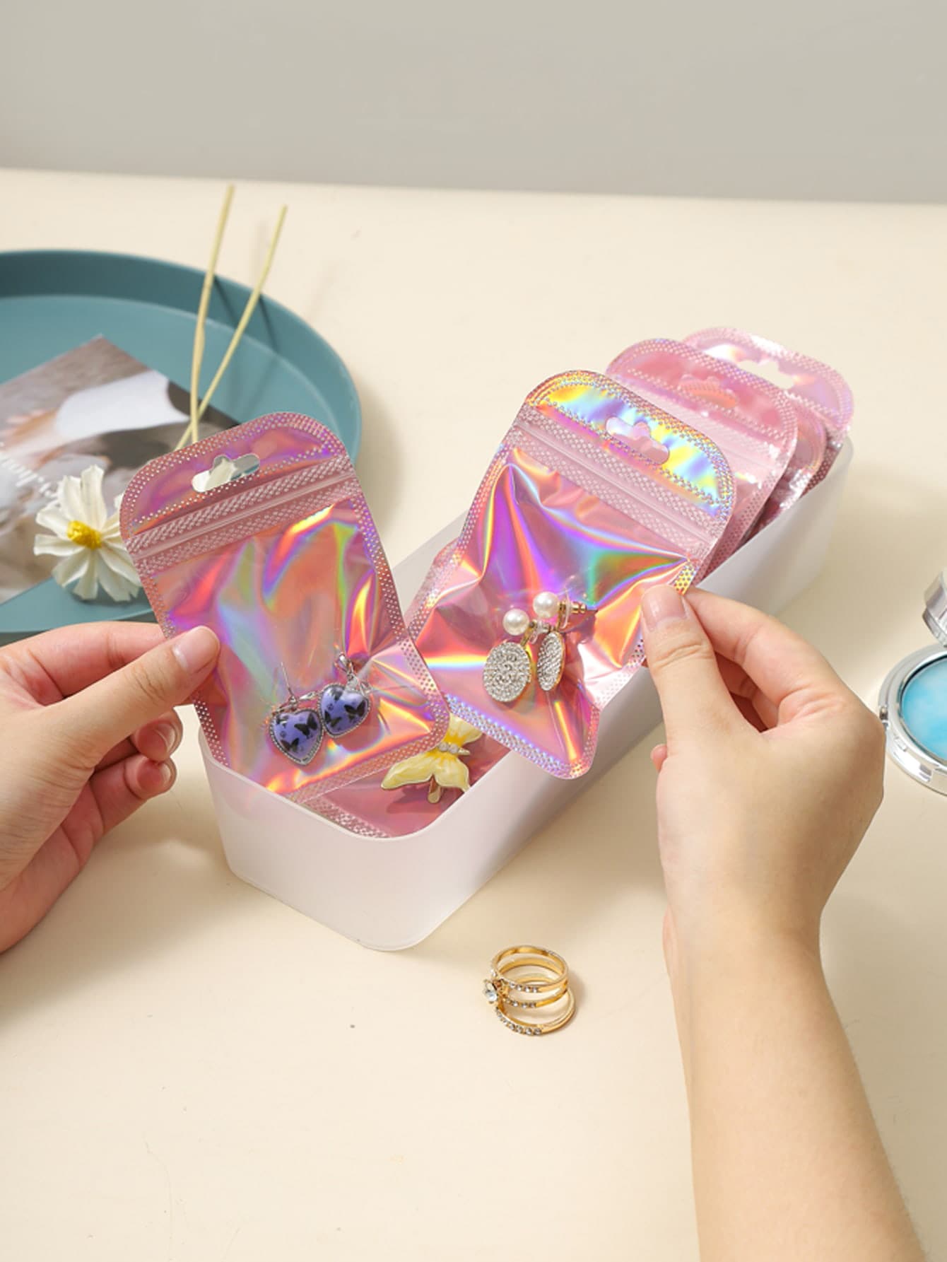 50pcs Holographic Jewelry Storage Bag - Multicolor - View 1