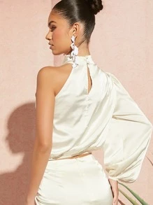 SHEIN BAE Top de cuello asimétrico de manga farol de satén - Beis - Ver 2