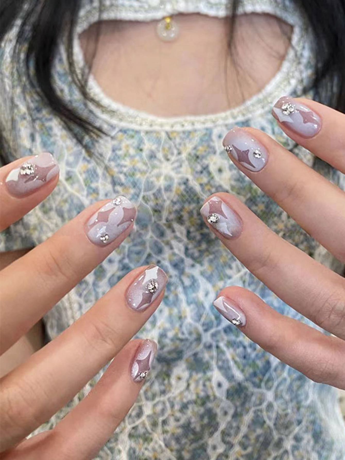 轉換你指甲片帶24入組短方形星星閃光水鑽裝飾假指甲和1張膠帶和1入組指甲銼 - 彩色 - 查看 1