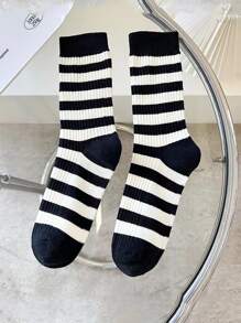 1pair Striped Pattern Crew Socks, Fall Socks - Black and White - View 3
