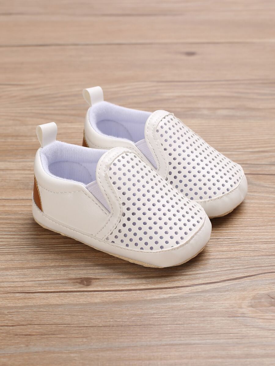 嬰兒鏤空一腳蹬鞋