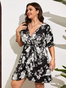 SHEIN LUNE Vestido con cinturón con estampado floral de manga farol bajo con fruncido - Blanco y Negro - Ver 3