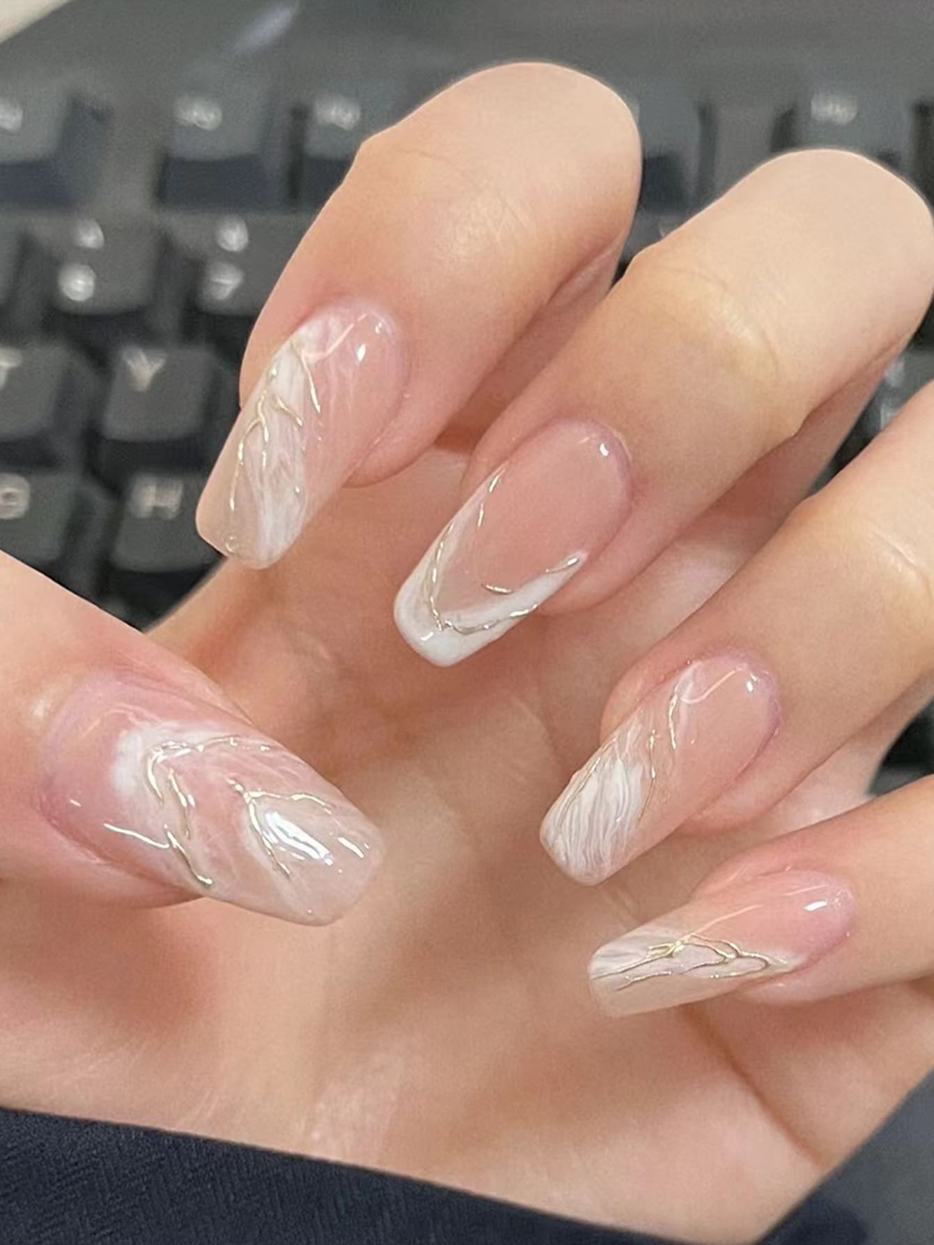 24 chiếc Móng giả hình chữ nhật họa tiết đá cẩm thạch và 1 băng dính và 1 dũa móng tay - Nhiều màu - Xem 1