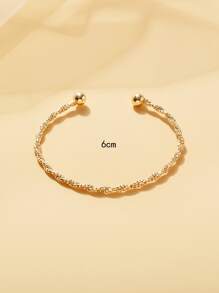 1条精美编织手链（无包装盒）