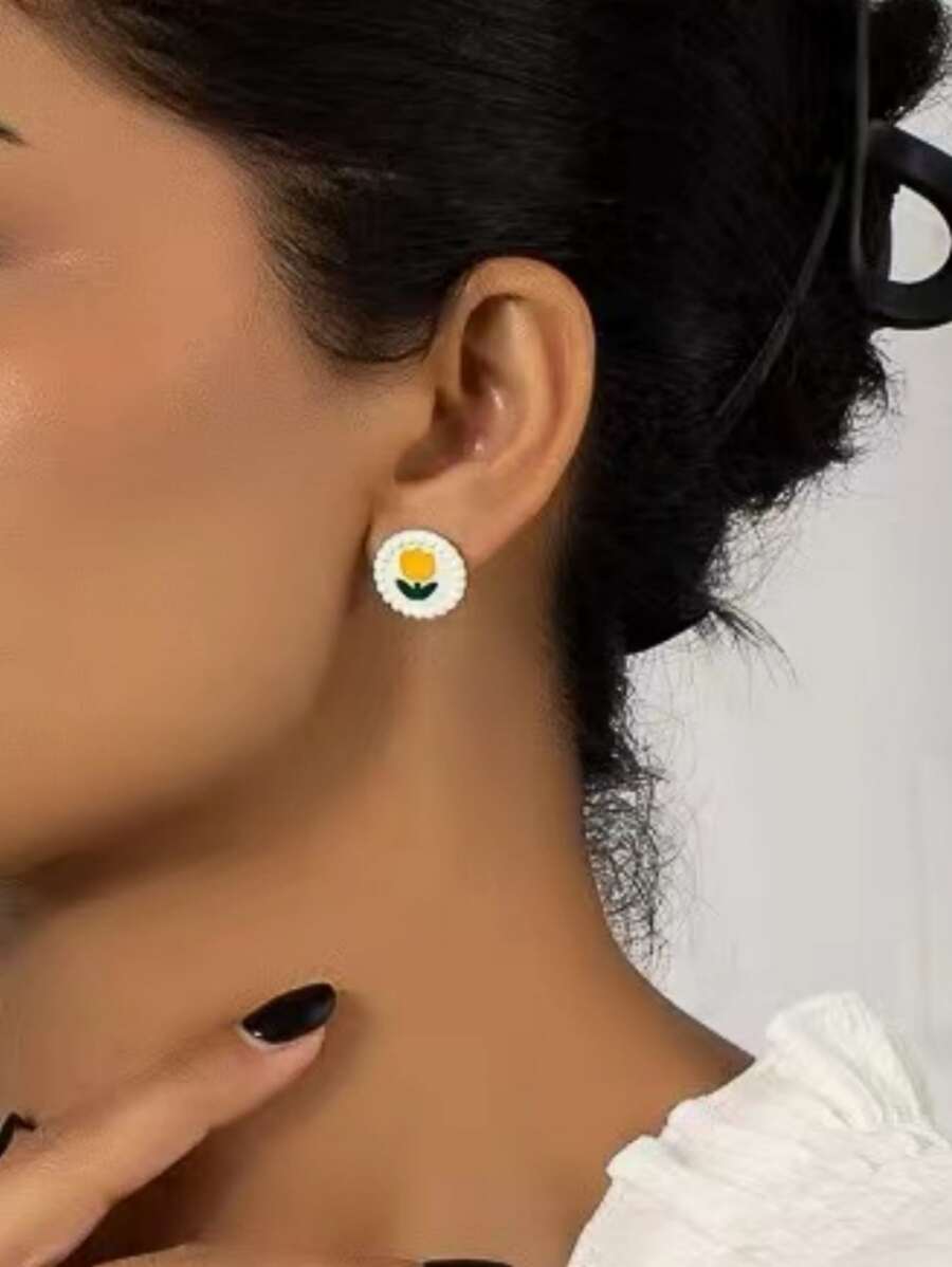 Flower Detail Round Stud Earrings - Multicolor - View 1