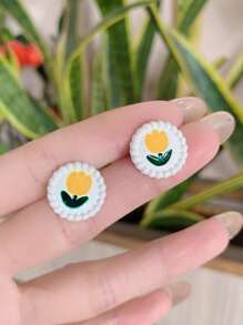 Flower Detail Round Stud Earrings - Multicolor - View 2