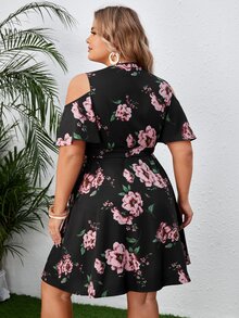SHEIN VCAY Plus Floral Print Cold Shoulder Knot Side Wrap Dress - Black - View 5