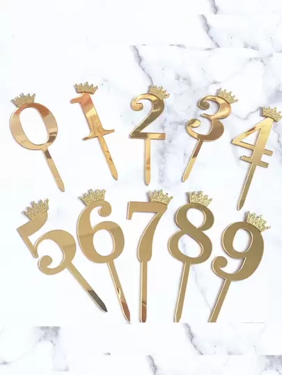 1 件数字设计蛋糕装饰，适合返校节