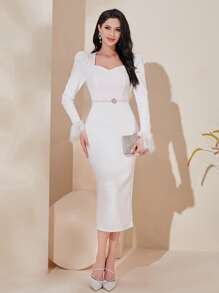 Modelyn 毛茸茸袖口雞心領口緊身連衣裙不附腰帶 - 白色 - 查看 5