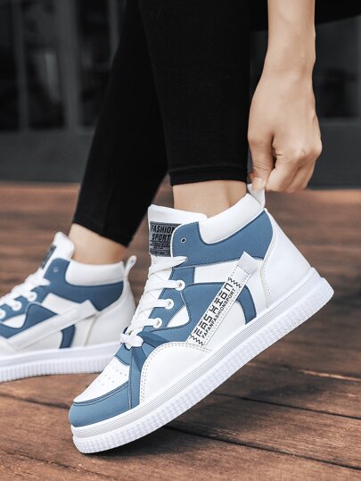 Zapatos de skate con cordones en la parte delantera con detalle de letras, zapatos de lona con estampado de letras deportivas azules