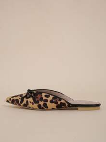 Zapatillas mules de serraje falso con patrón de leopardo con diseño de lazo - Multicolor - Ver 4