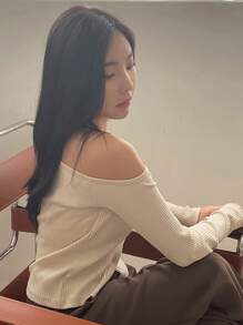 DAZY Áo thun nữ Gân đan Nút phía trước màu trơn Giải trí - Màu be - Xem 2