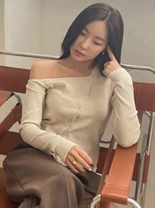 DAZY Áo thun nữ Gân đan Nút phía trước màu trơn Giải trí - Màu be - Xem 8