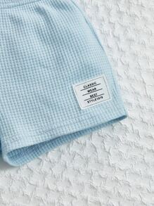 SHEIN 新生兒字母補丁細節T恤和短褲