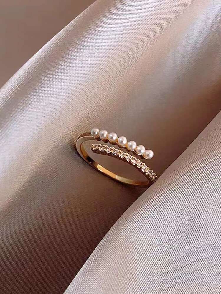 1pc 2025 Invitation Limited Edition Classic Internet Celebrity Explosion Style, Celebrity Same Paragraph, High-End Subtle Wind Copper Micro-Inlaid Pearl, High Quality Global Classic Super Hit Open Ring, Suitable For Women Festivals/Business/Academy/Party/Banquet/Daily Wear