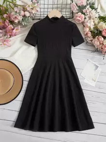 SHEIN 女孩小高領條紋針織連衣裙 - 黑色 - 查看 1