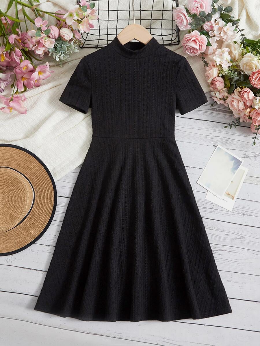 SHEIN 女孩小高領條紋針織連衣裙 - 黑色 - 查看 1