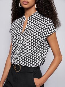 BizChic 滿版印花缺口領蝙蝠袖襯衫工作服