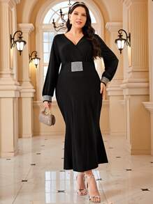 Mulvari 大碼水鑽細節交疊領連衣裙 - 黑色 - 查看 1