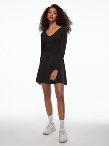 SHEIN BASICS 純色 V 領 A 字連身裙 - 黑色 - 查看 7