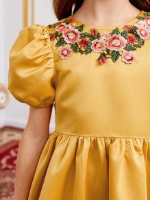 SHEIN Girls Puff Sleeve Floral Applique Detail Bow Back Dress - Mustard Yellow - View 5