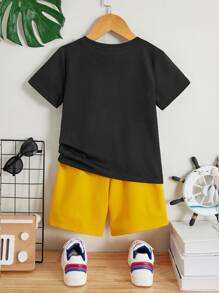 SHEIN Young Boy Toddler Boys Coconut Tree & Slogan Graphic Tee & Shorts - Yellow - View 6