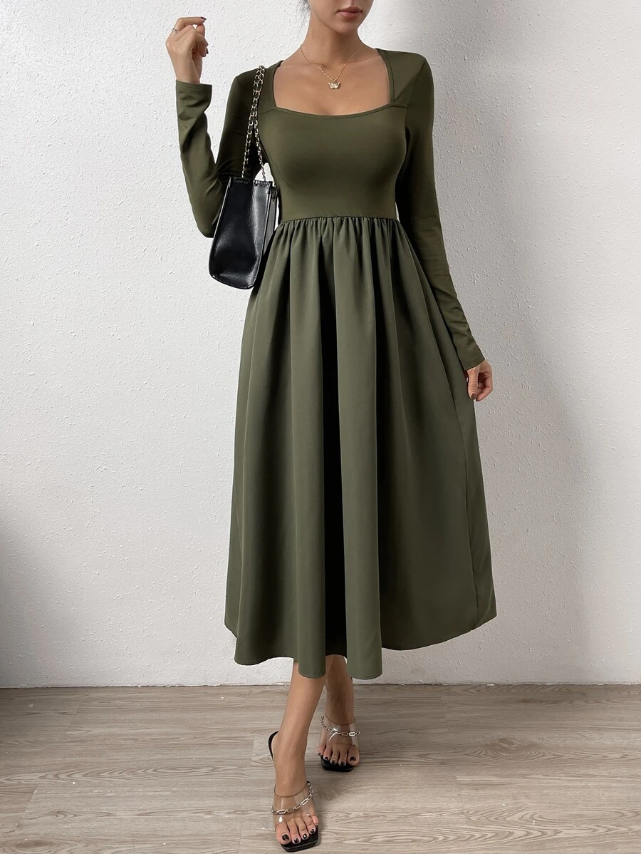 SHEIN Privé 方領A字連衣裙 - 軍綠色 - 查看 1