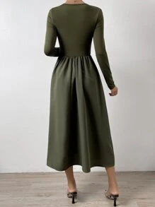 SHEIN Privé 方領A字連衣裙 - 軍綠色 - 查看 2