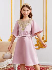 SHEIN Đầm Gái Thắt lưng Nút Tương phản ren Hoa Buổi tiệc - Màu Hồng baby - Xem 3