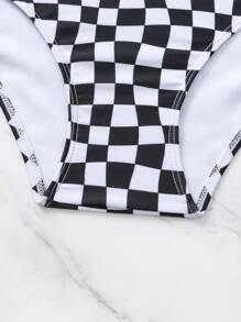 Bikini de tiras con costados con cordón estilo tablero de damas para verano - Blanco y Negro - Ver 6