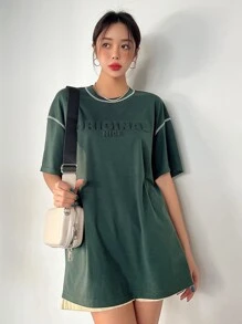 DAZY Letter Graphic Top-stitching Drop Shoulder Tee - Dark Green - View 4
