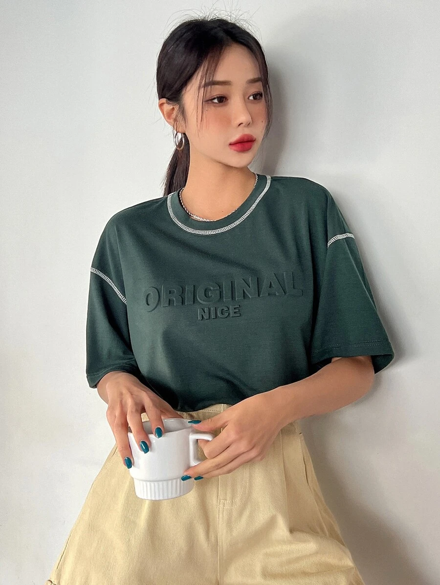 DAZY Letter Graphic Top-stitching Drop Shoulder Tee - Dark Green - View 1