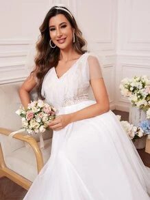 Solid Color Lace Contrast Mesh Ruffle Wedding Dress - White - View 4