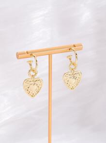 Pendientes largos con textura de metal con corazón - Amarillo Oro - Ver 2