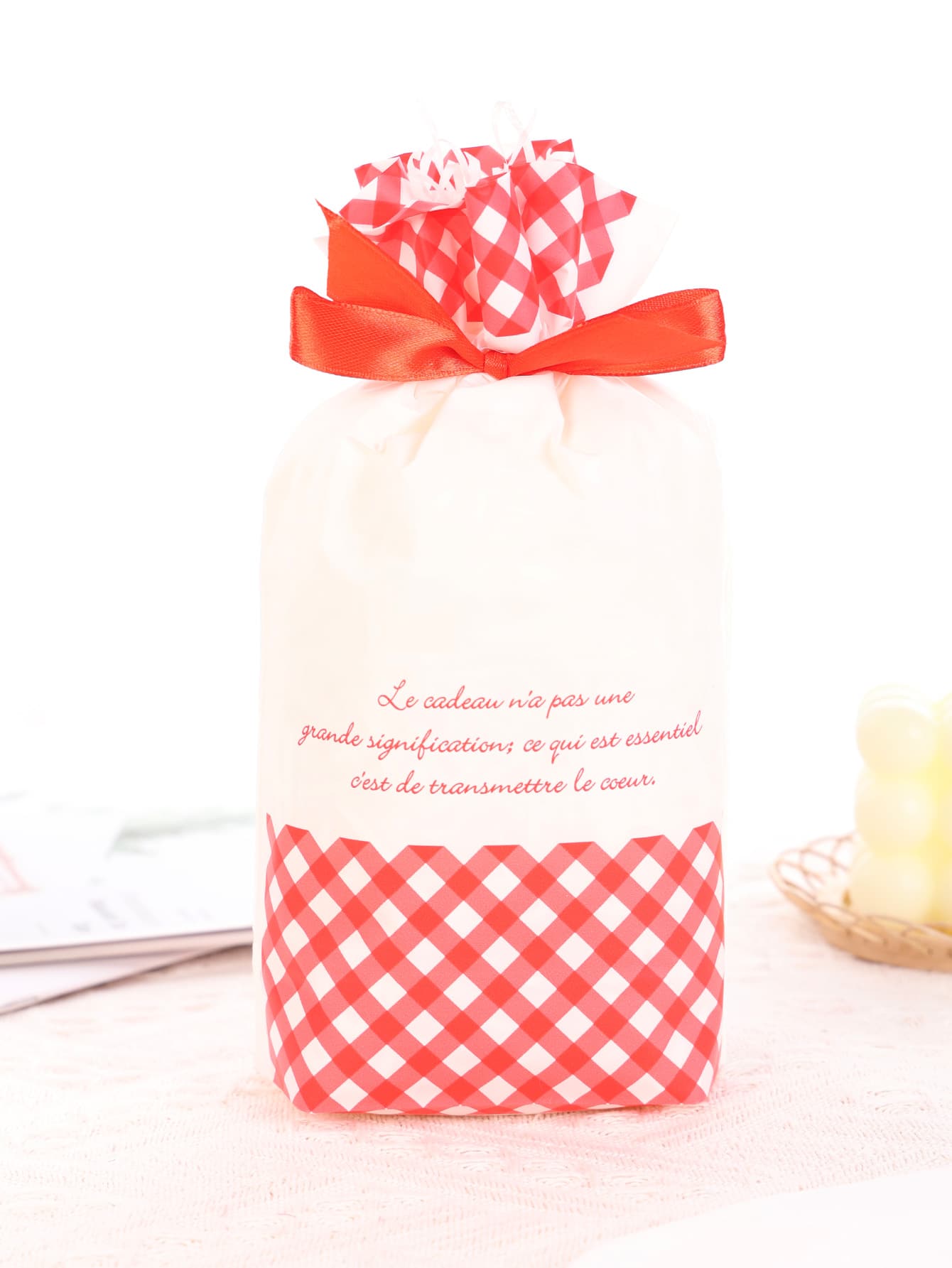 5pcs Plaid & Slogan Graphic Gift Bag - Red and White - View 1