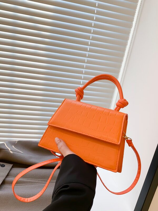 Quadratische Tasche mit Mini Neon orange Krokodil Prägung, Klappe