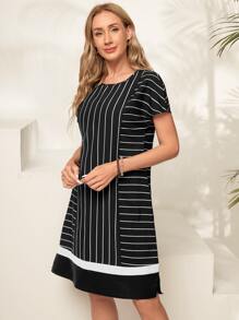 EMERY ROSE 條紋印花蝙蝠袖洋裝 - 藏蓝色 - 查看 2