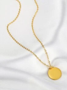 Letter Detail Round Charm Necklace - Yellow Gold - View 4