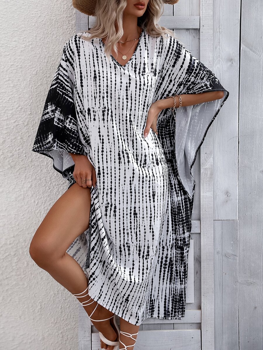 Allover Print Batwing Sleeve Split High Dress - Black and White - View 1