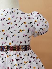 SHEIN Baby Girl Argyle & Floral Print Puff Sleeve Dress - Multicolor - View 4