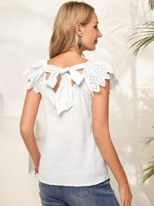 EMERY ROSE Contrast Eyelet Embroidery Raglan Sleeve Blouse