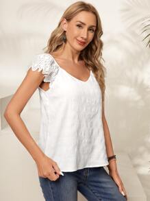 EMERY ROSE Contrast Eyelet Embroidery Raglan Sleeve Blouse