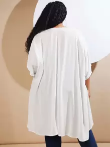 SHEIN CURVE+ 大碼素色褶邊開門襟外套 - 白色 - 查看 3