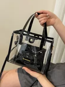 这款全新透明防水沙滩包用途广泛。它是一款时尚百搭的妈妈包，既可手提，也可单肩/斜挎。适合夏季、度假和海滩旅行，也是音乐节的理想之选。这款防水防沙的透明包是海滩活动、野餐和携带零食的完美选择。 - 黑色 - 查看 4