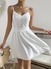 SHEIN VCAY 蕾絲拼接吊帶連衣裙 - 白色 - 查看 1