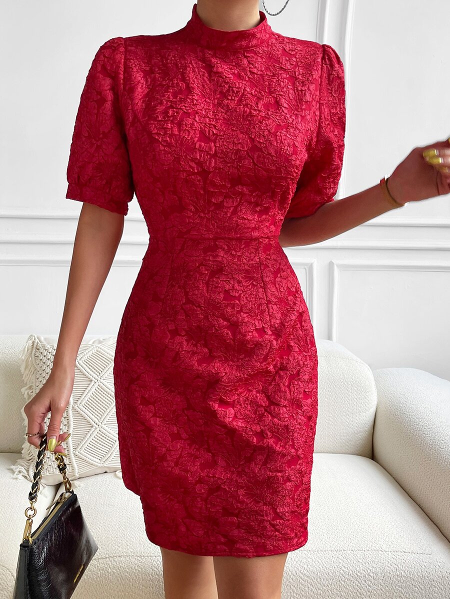 SHEIN Privé 提花小高領泡泡袖連衣裙 - 紅色 - 查看 1