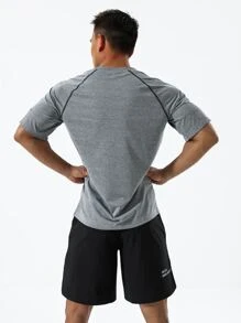 Manfinity Sport Corelite 男士插肩袖運動T恤